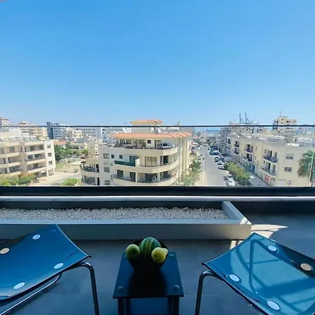 Maryam's 2-br Facing Harbor With Pool * Larnaca